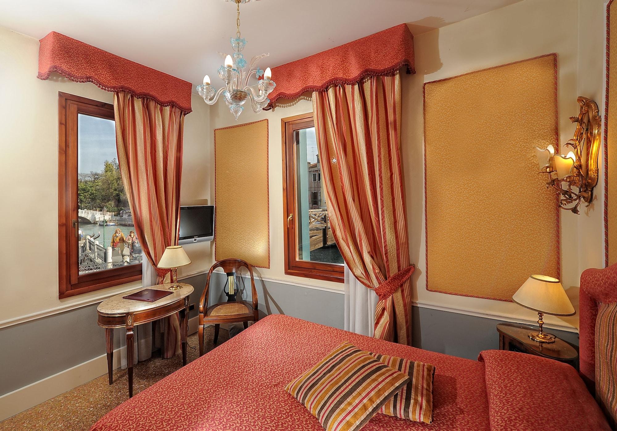 Hotel Arlecchino Venezia Esterno foto
