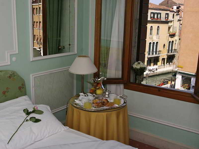 Hotel Arlecchino Venezia Camera foto